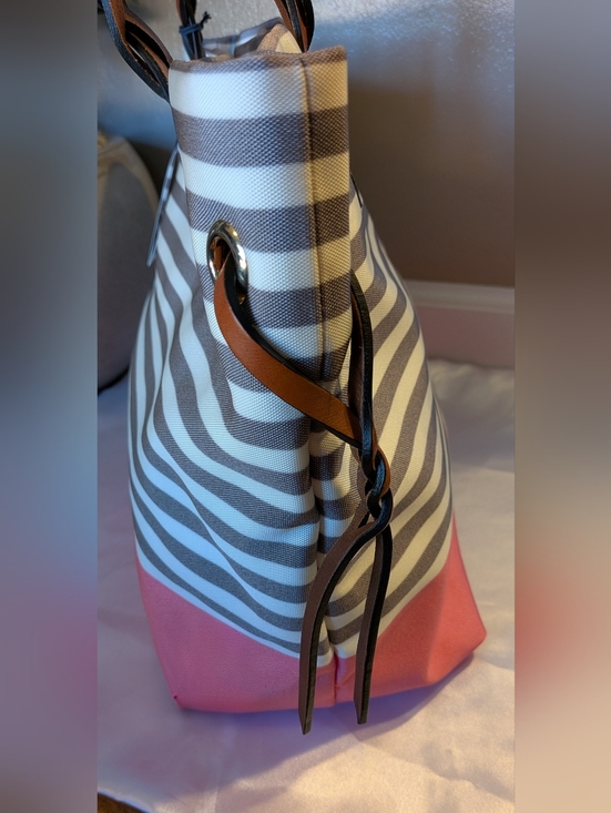 Dooney & Bourke Sullivan Canvas  Shopper Pink / Grey / White NWT - Picture 5 of 10